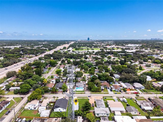 6136 Grant St, Hollywood, FL 33024