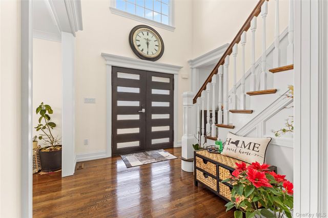 123 Columbus Boulevard, Amityville, NY 11701