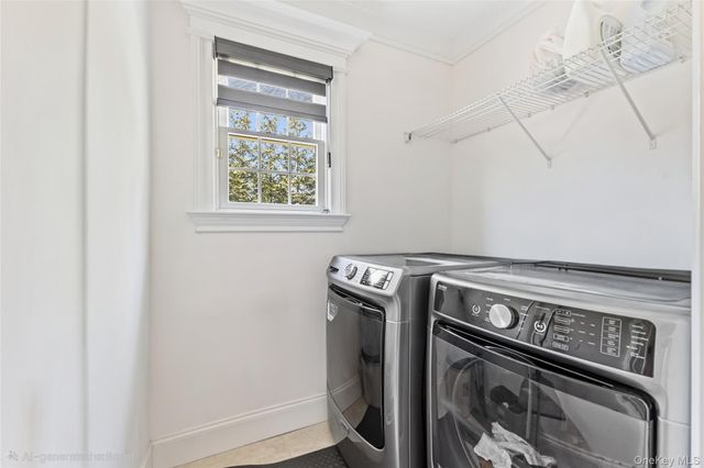 123 Columbus Boulevard, Amityville, NY 11701