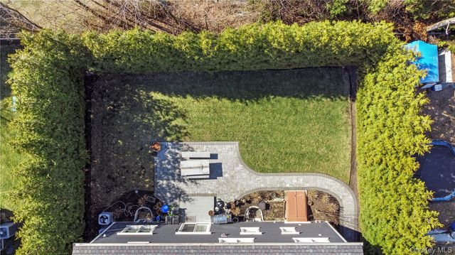 123 Columbus Boulevard, Amityville, NY 11701