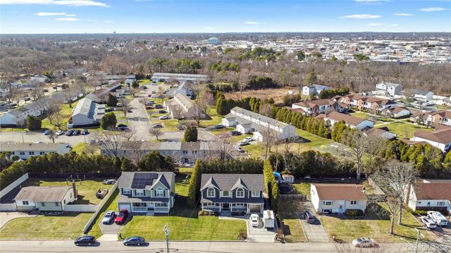 123 Columbus Boulevard, Amityville, NY 11701