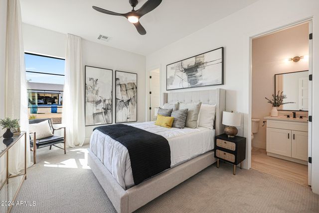 610 E Woburn Lane, Phoenix, AZ 85085