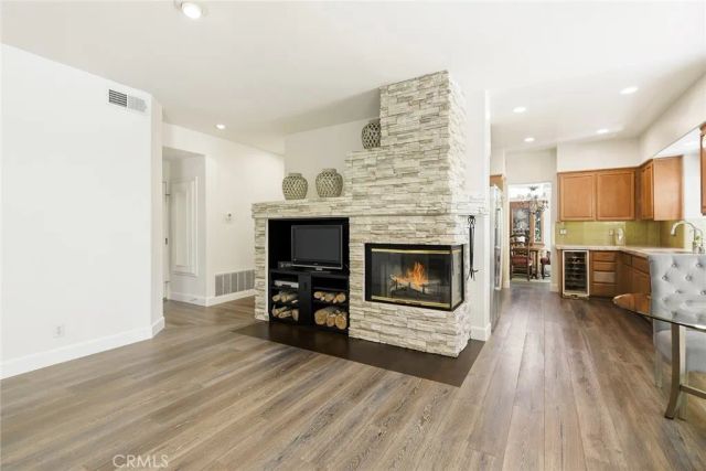 4762 Rhapsody, Oak Park, CA 91377