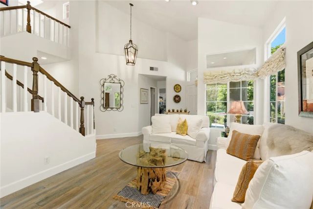 4762 Rhapsody, Oak Park, CA 91377