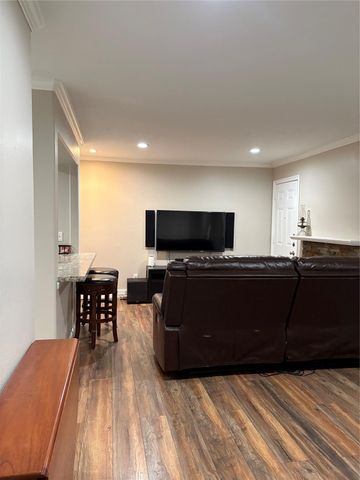 3500 Tangle Brush Drive 8, The Woodlands, TX 77381