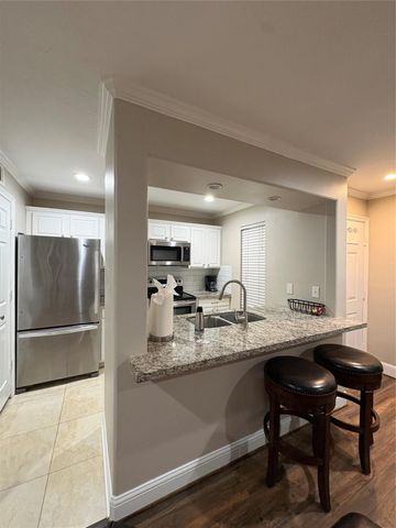3500 Tangle Brush Drive 8, The Woodlands, TX 77381
