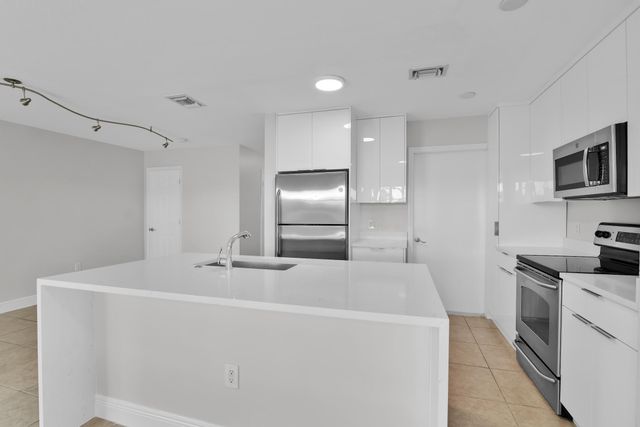 6599 Old Farm Trail 6599, Boynton Beach, FL 33437