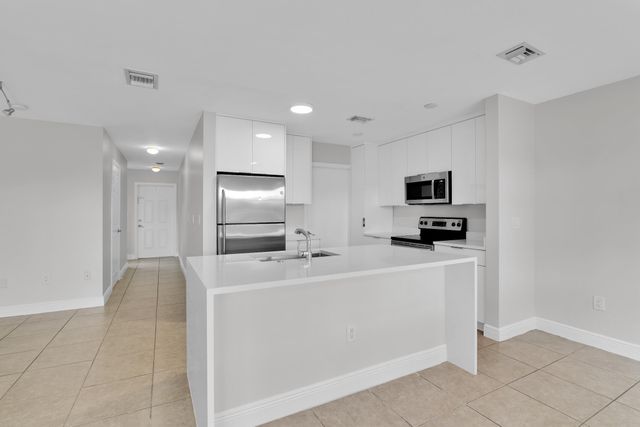 6599 Old Farm Trail 6599, Boynton Beach, FL 33437