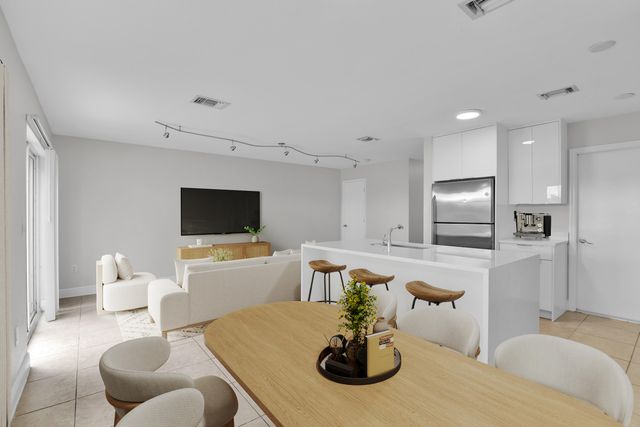 6599 Old Farm Trail 6599, Boynton Beach, FL 33437