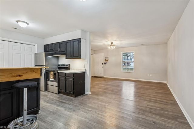 175 Racefield DR, Toano, VA 23168