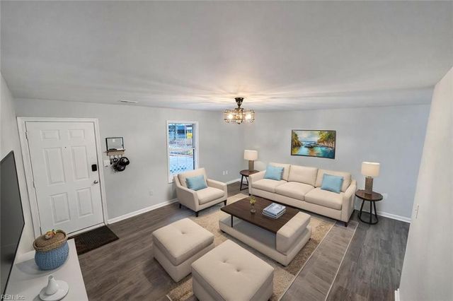 175 Racefield DR, Toano, VA 23168