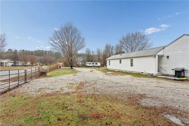 175 Racefield DR, Toano, VA 23168