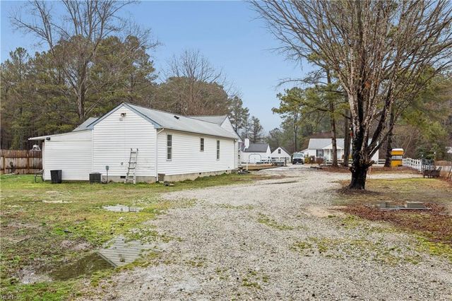 175 Racefield DR, Toano, VA 23168