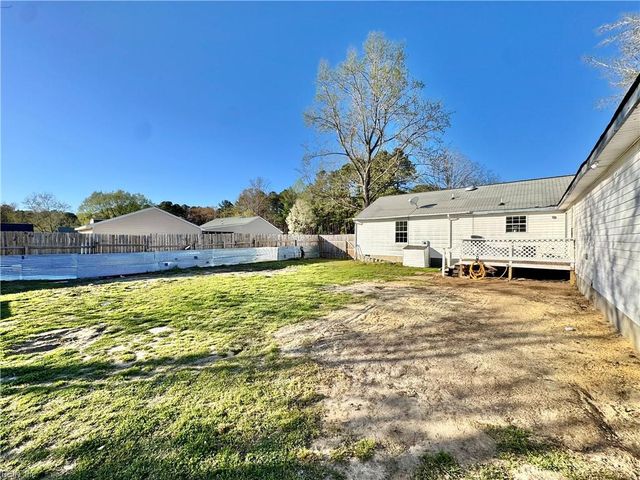 175 Racefield DR, Toano, VA 23168