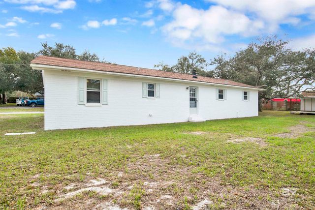 5621 Galvez Road, Pensacola, FL 32507
