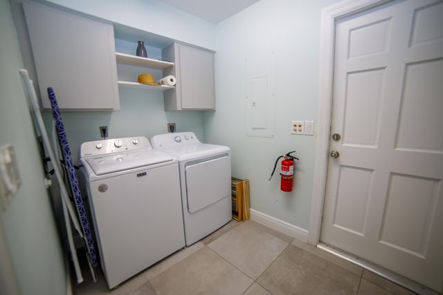 900 COSMOS Court, Wellington, FL 33414