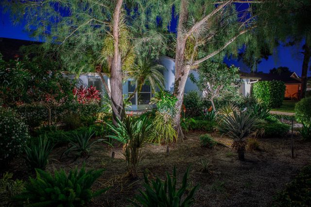 900 COSMOS Court, Wellington, FL 33414
