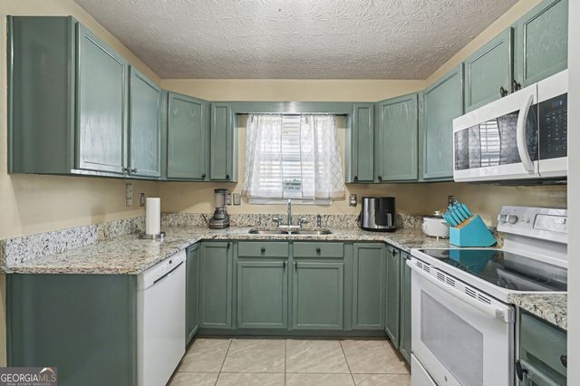 6453 Wellington Chase Court, Lithonia, GA 30058