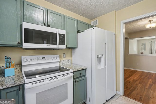 6453 Wellington Chase Court, Lithonia, GA 30058