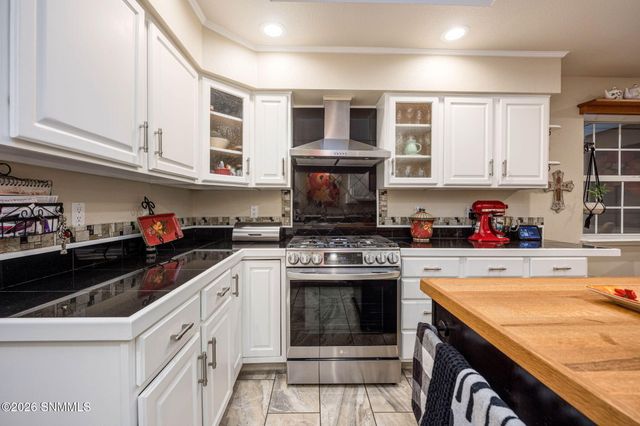 2449 El Dorado Court, Las Cruces, NM 88011