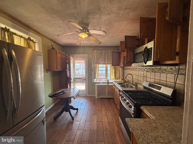 7349 E WALNUT LN, Philadelphia, PA 19138