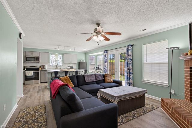 103 Kathleen PL, Yorktown, VA 23693