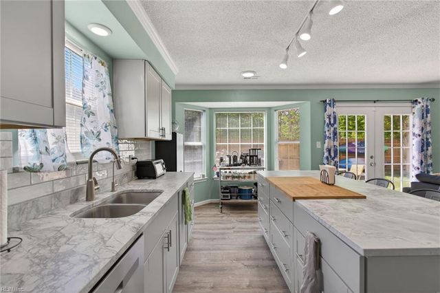 103 Kathleen PL, Yorktown, VA 23693