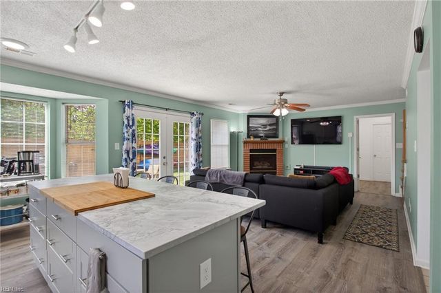 103 Kathleen PL, Yorktown, VA 23693