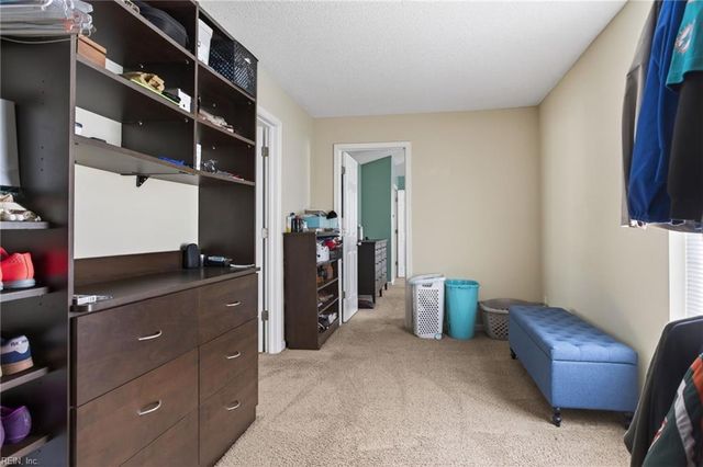 103 Kathleen PL, Yorktown, VA 23693