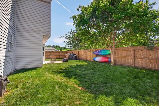 103 Kathleen PL, Yorktown, VA 23693