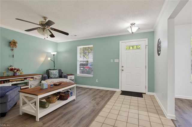 103 Kathleen PL, Yorktown, VA 23693