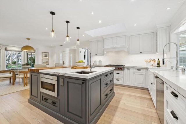 20 Politzer Drive, Menlo Park, CA 94025