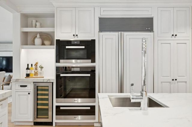 20 Politzer Drive, Menlo Park, CA 94025