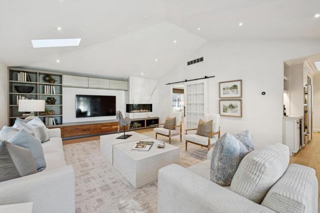 20 Politzer Drive, Menlo Park, CA 94025