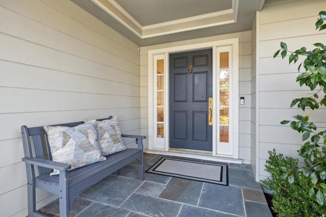 20 Politzer Drive, Menlo Park, CA 94025