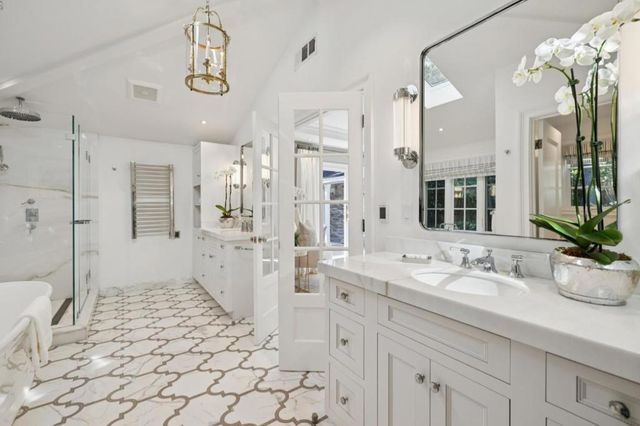 20 Politzer Drive, Menlo Park, CA 94025