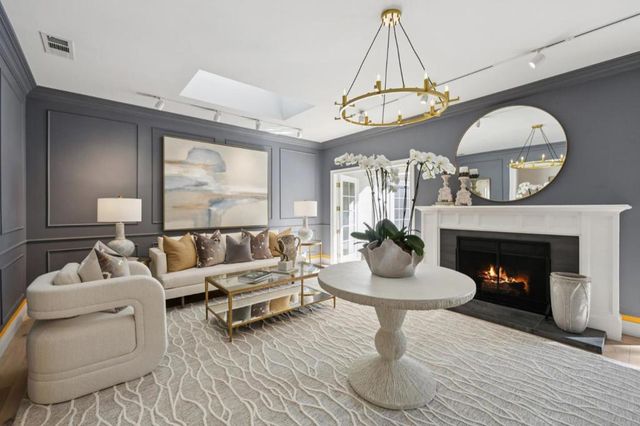 20 Politzer Drive, Menlo Park, CA 94025