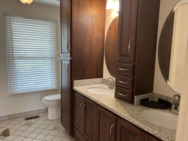 2319 Seven Mile Ferry Rd, Clarksville, TN 37040