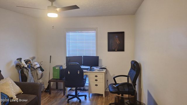 9 Dupont Way APT 5, Louisville, KY 40207