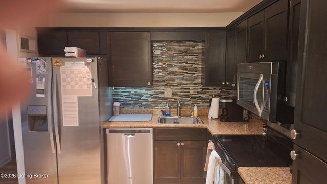 9 Dupont Way APT 5, Louisville, KY 40207