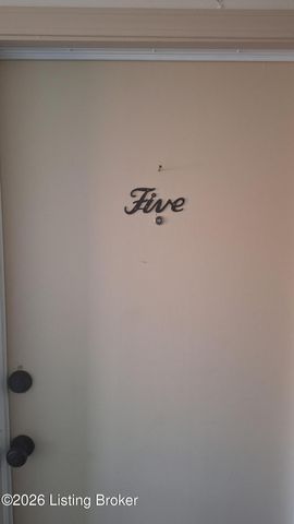9 Dupont Way APT 5, Louisville, KY 40207