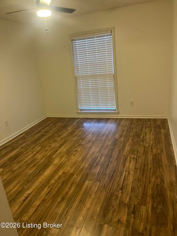 9 Dupont Way APT 5, Louisville, KY 40207