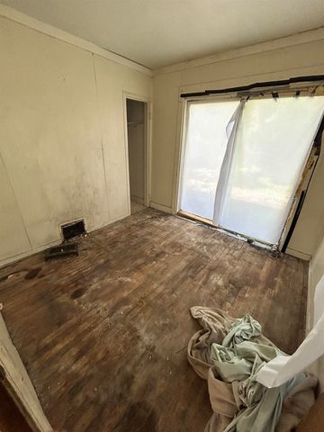 1028 Campbell Street, Flint, MI 48507