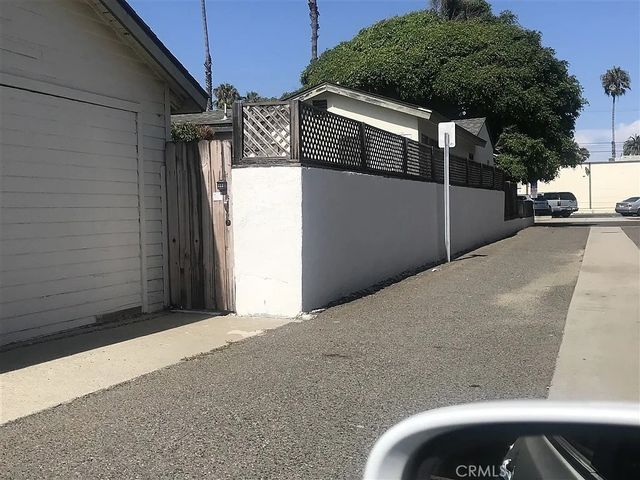1743 S Tremont Street, Oceanside, CA 92054