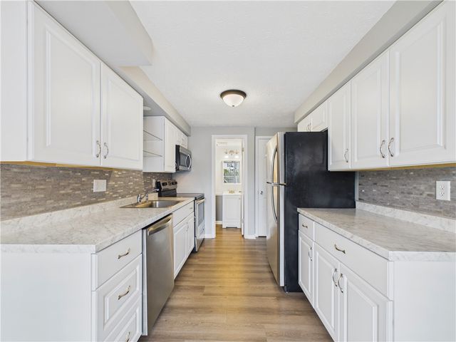 24 Clearfield Drive, Webster, NY 14580