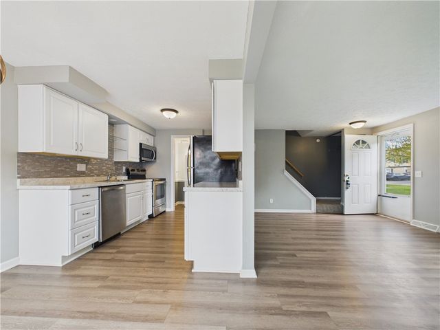 24 Clearfield Drive, Webster, NY 14580