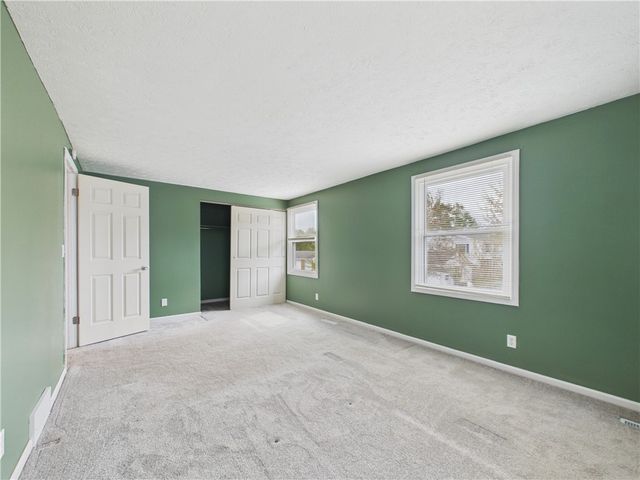 24 Clearfield Drive, Webster, NY 14580