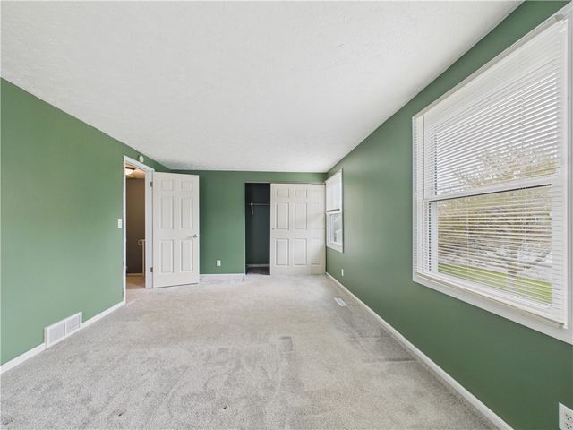 24 Clearfield Drive, Webster, NY 14580