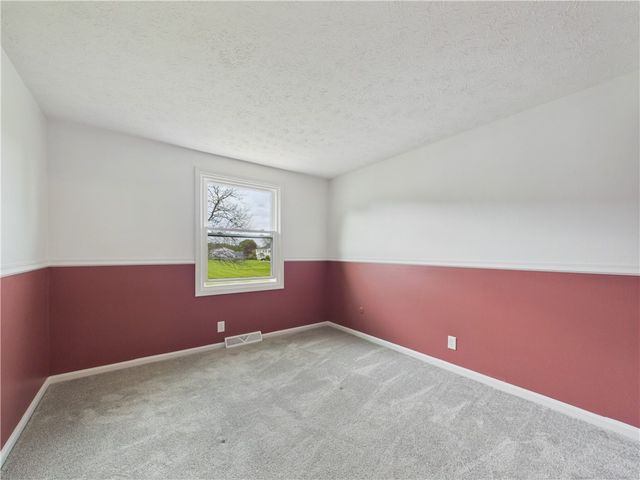 24 Clearfield Drive, Webster, NY 14580