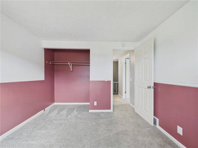 24 Clearfield Drive, Webster, NY 14580